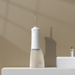 USB充電式ポータブル口腔洗浄器 充電式ウォータージェットフロッサー 防水 IPX7 デンタルウォーターフロッサー